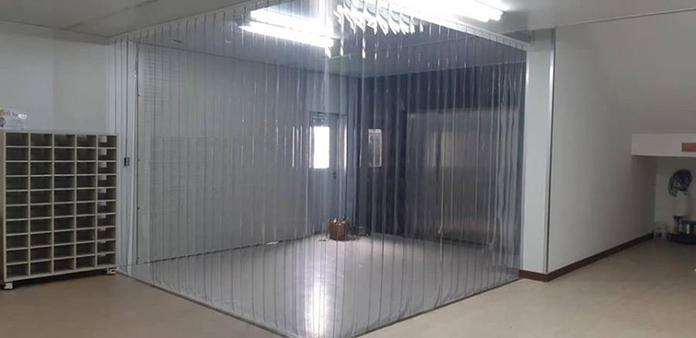 Chống thất thoát nhiệt bằng rèm ngăn lạnh PVC